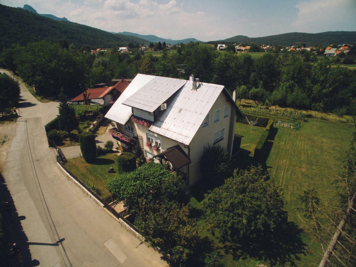 Apartman Belin Ogulin Eksteriør bilde