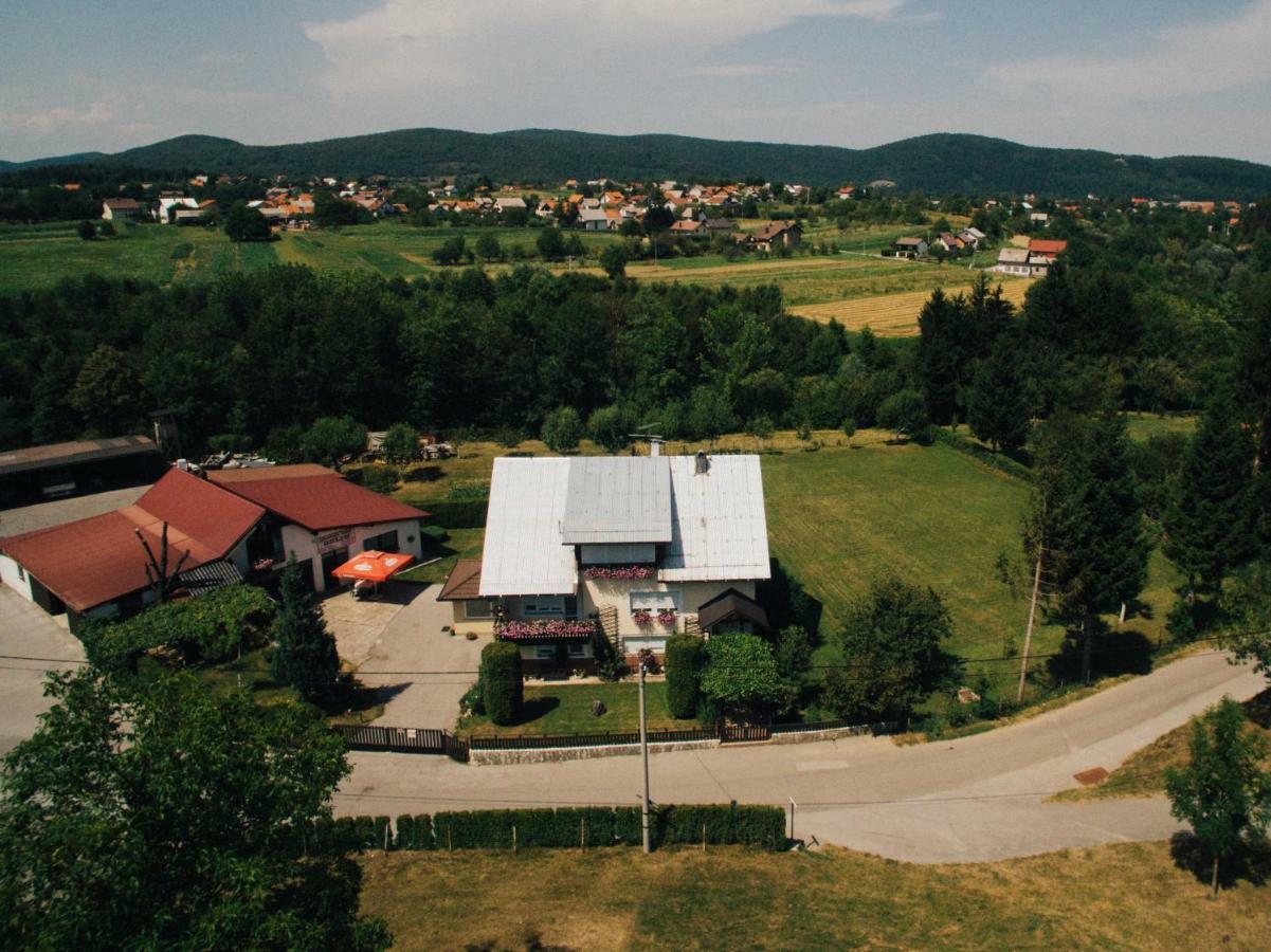 Apartman Belin Ogulin Eksteriør bilde